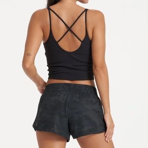 Vuori Ribbed Crop Tank